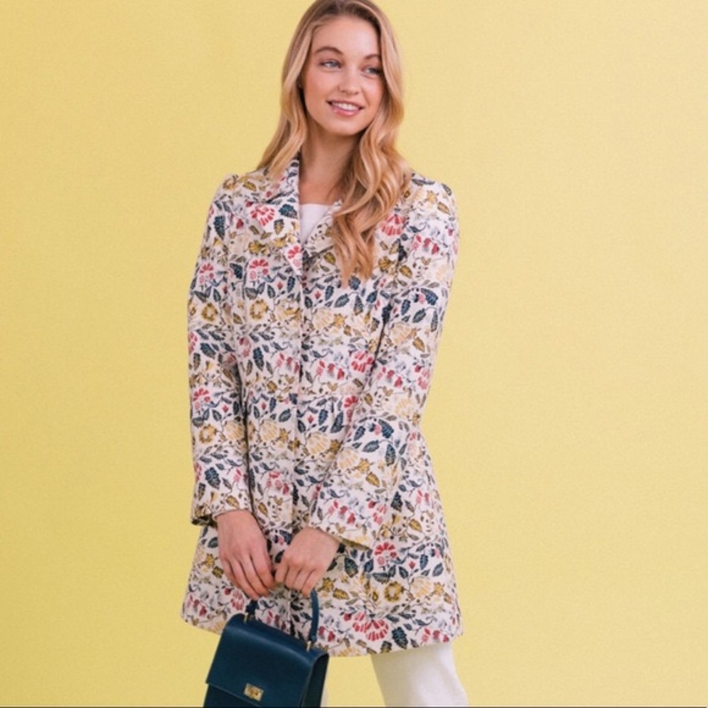 Gal Meets Glam Sabrina Floral Jacquard Coat